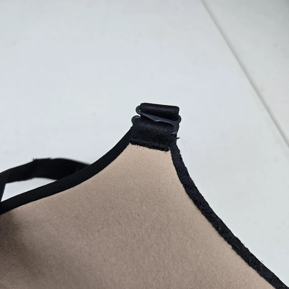 Torrid Women Bra 40DDD Black Geometric Wireless Rhinestone Lace READ